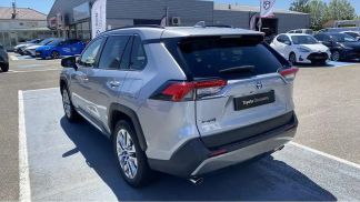 SUV Toyota RAV 4 2021