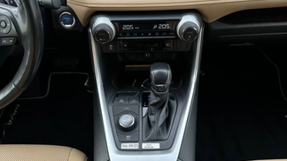 Lízing SUV Toyota RAV4 2019