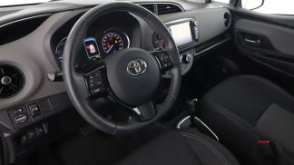 Lízing Hatchback Toyota Yaris 2017