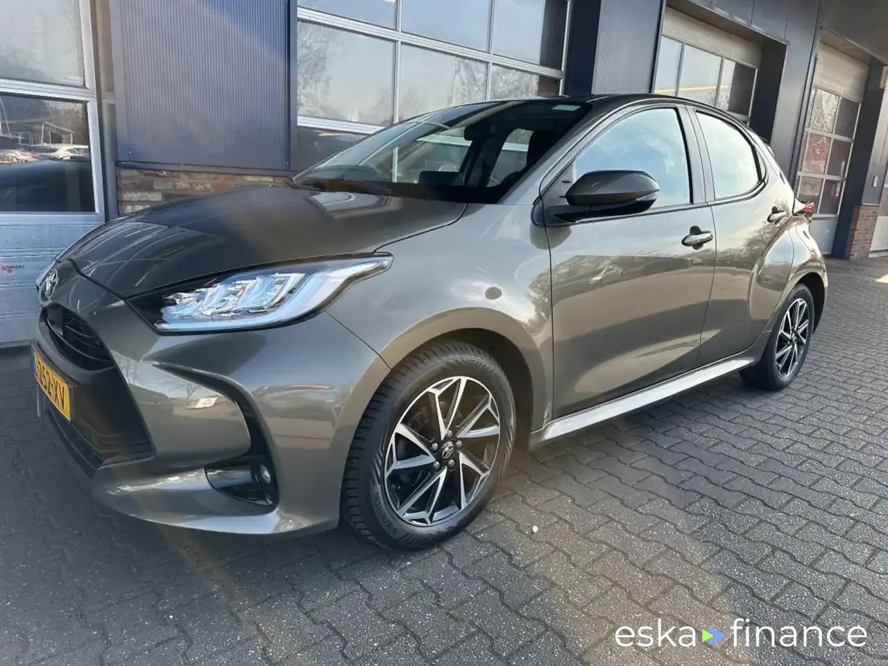 Lízing Hatchback Toyota Yaris 2021