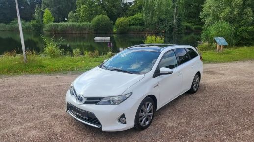 Toyota Auris 2013