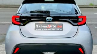 Lízing Sedan Toyota Yaris 2021