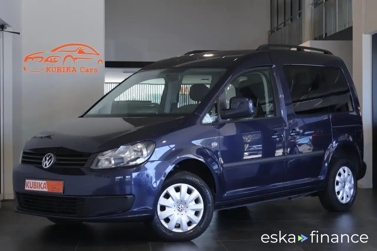 Lízing Hatchback Volkswagen Caddy 2013