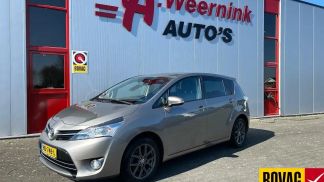 Lízing Hatchback Toyota Verso 2015
