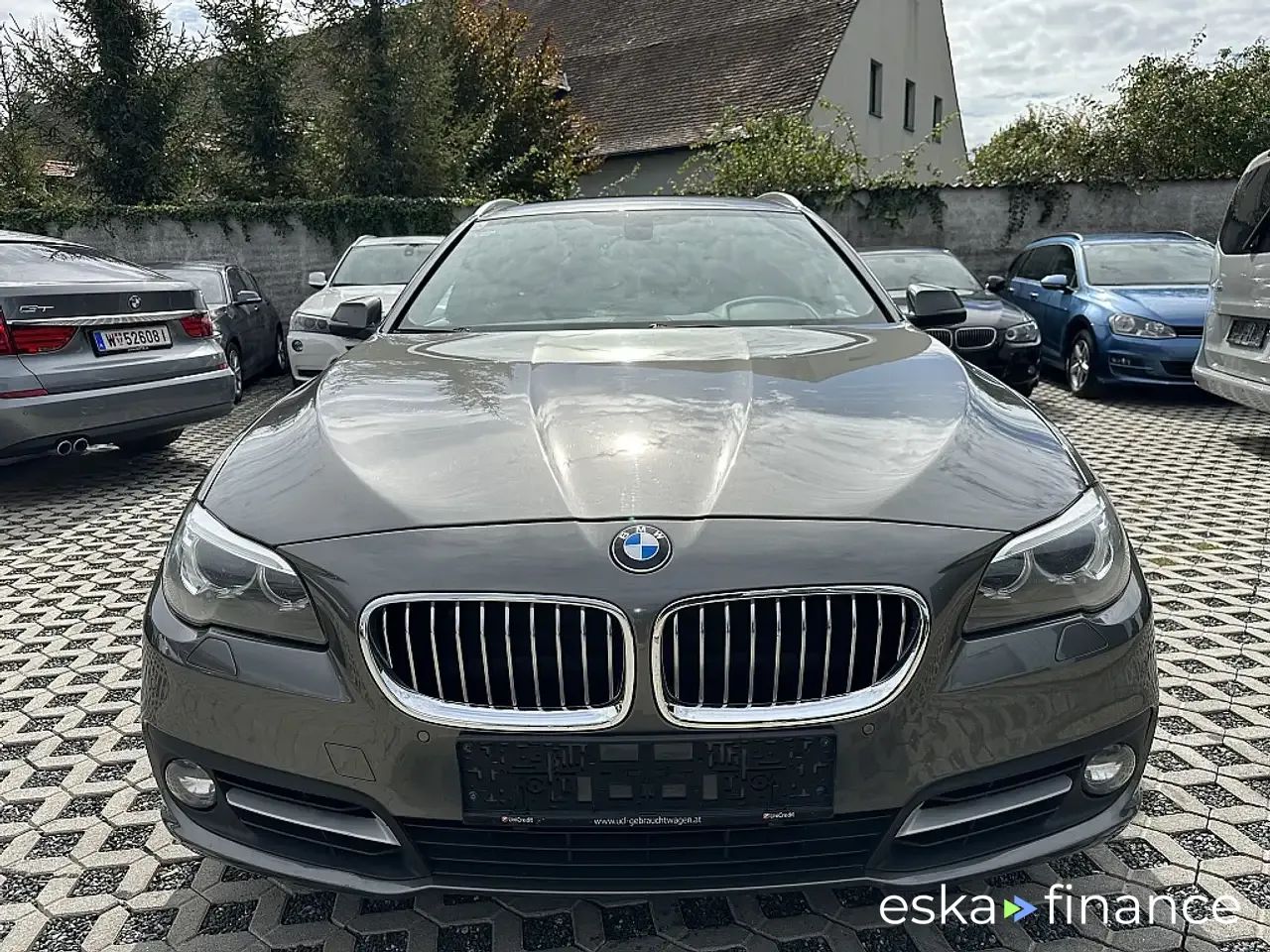 Finansowanie Wóz BMW 520 2013