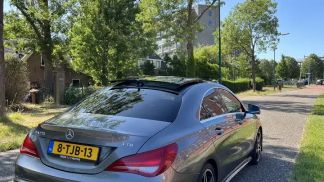Lízing Sedan MERCEDES CLA 220 2014