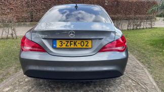 Lízing Sedan MERCEDES CLA 180 2015