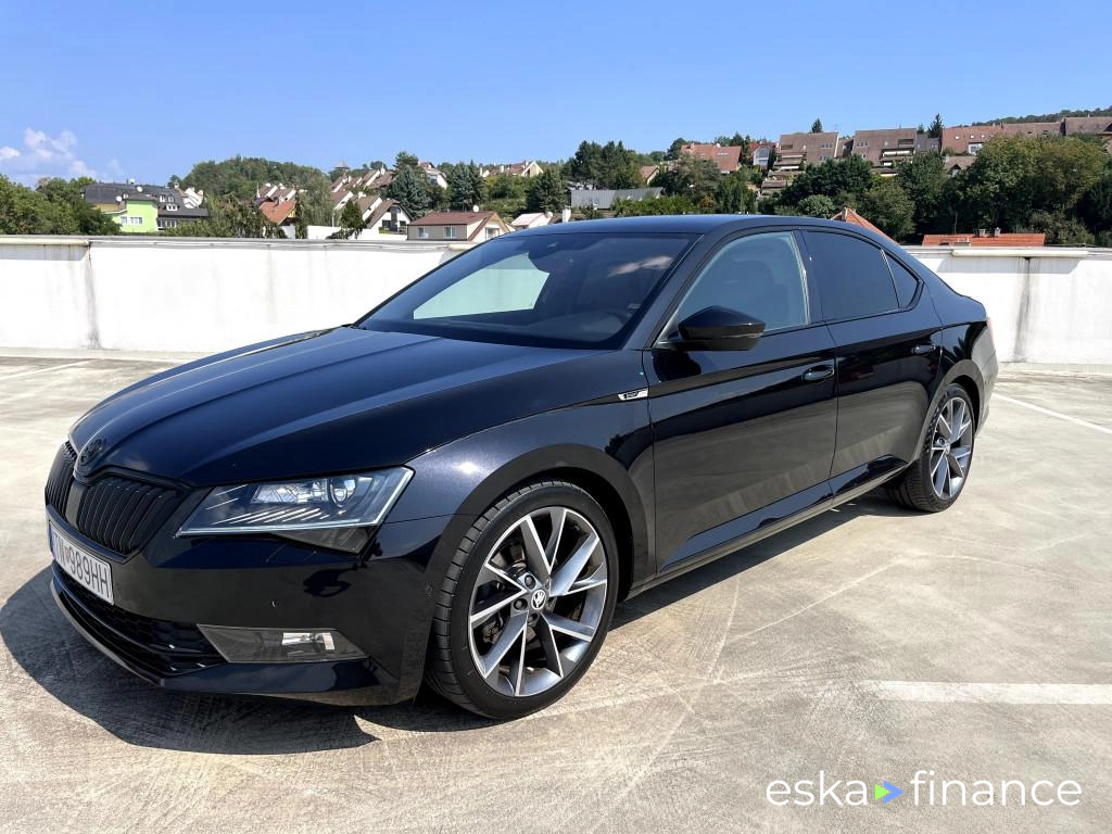 Sedan Skoda Superb 2018