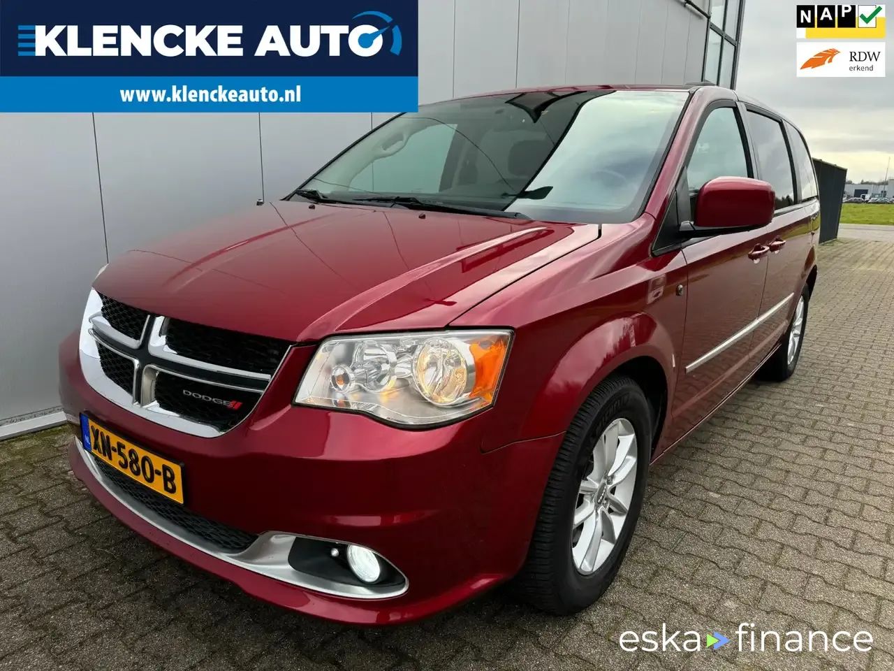 Lízing Hatchback Dodge Grand Caravan 2014