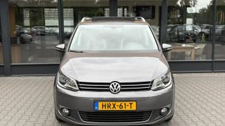 Lízing Hatchback Volkswagen Touran 2013