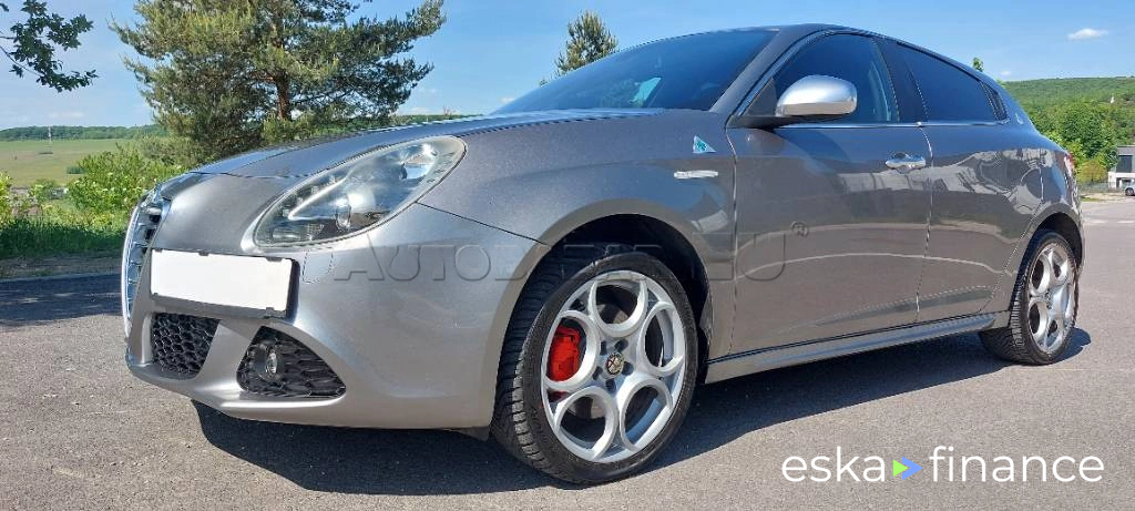 Leasing Hatchback Alfa Romeo Giulietta 2010