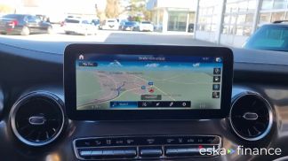 Lízing Hatchback MERCEDES V 300 2020