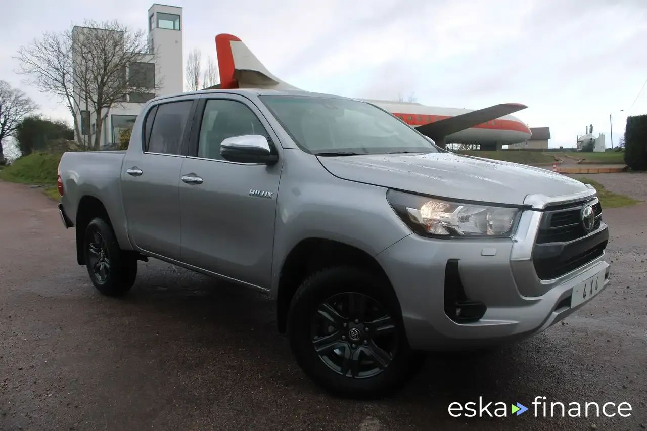 Finansowanie SUV Toyota Hilux 2024