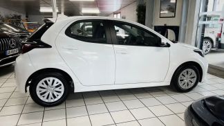 Leasing Sedan Toyota Yaris 2022