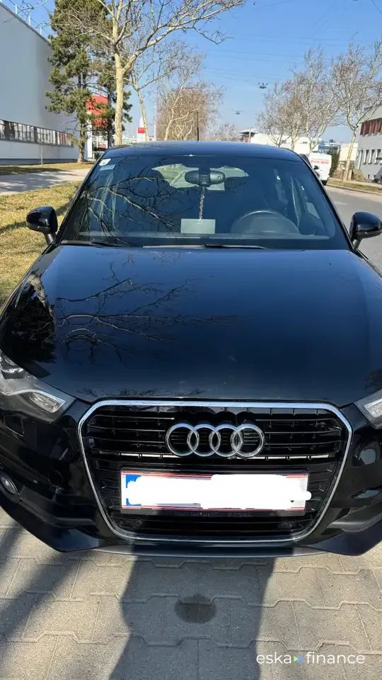 Lízing Sedan Audi A1 2012