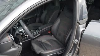 Lízing Sedan MERCEDES CLA 200 2024