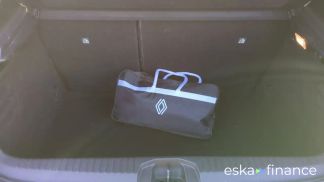 Lízing Hatchback Renault Clio 2024