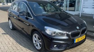 Lízing Hatchback BMW 225 2016