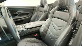 Leasing Convertible Aston Martin DBS 2022