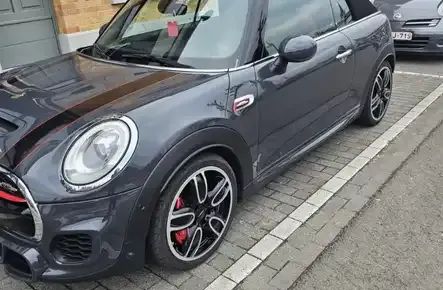 MINI John Cooper Works Cabrio 2017