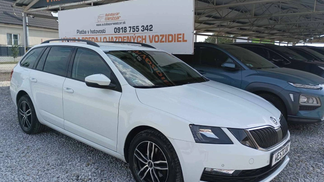 Wóz Skoda OCTAVIA COMBI 2017