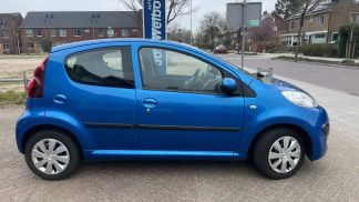 Leasing Hatchback Peugeot 107 2013
