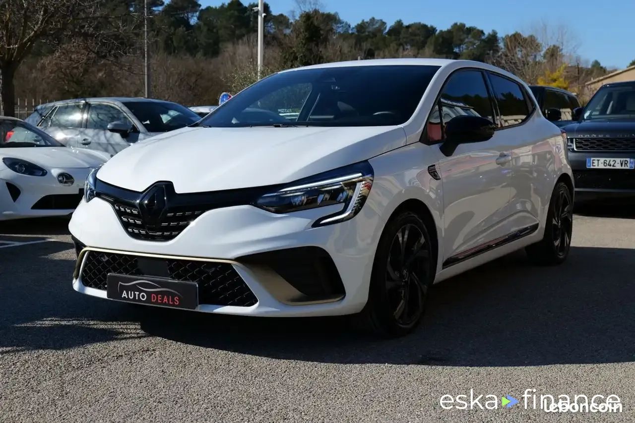 Leasing Sedan Renault Clio 2024