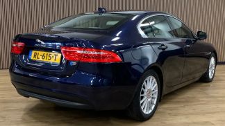 Lízing Sedan Jaguar XE 2018
