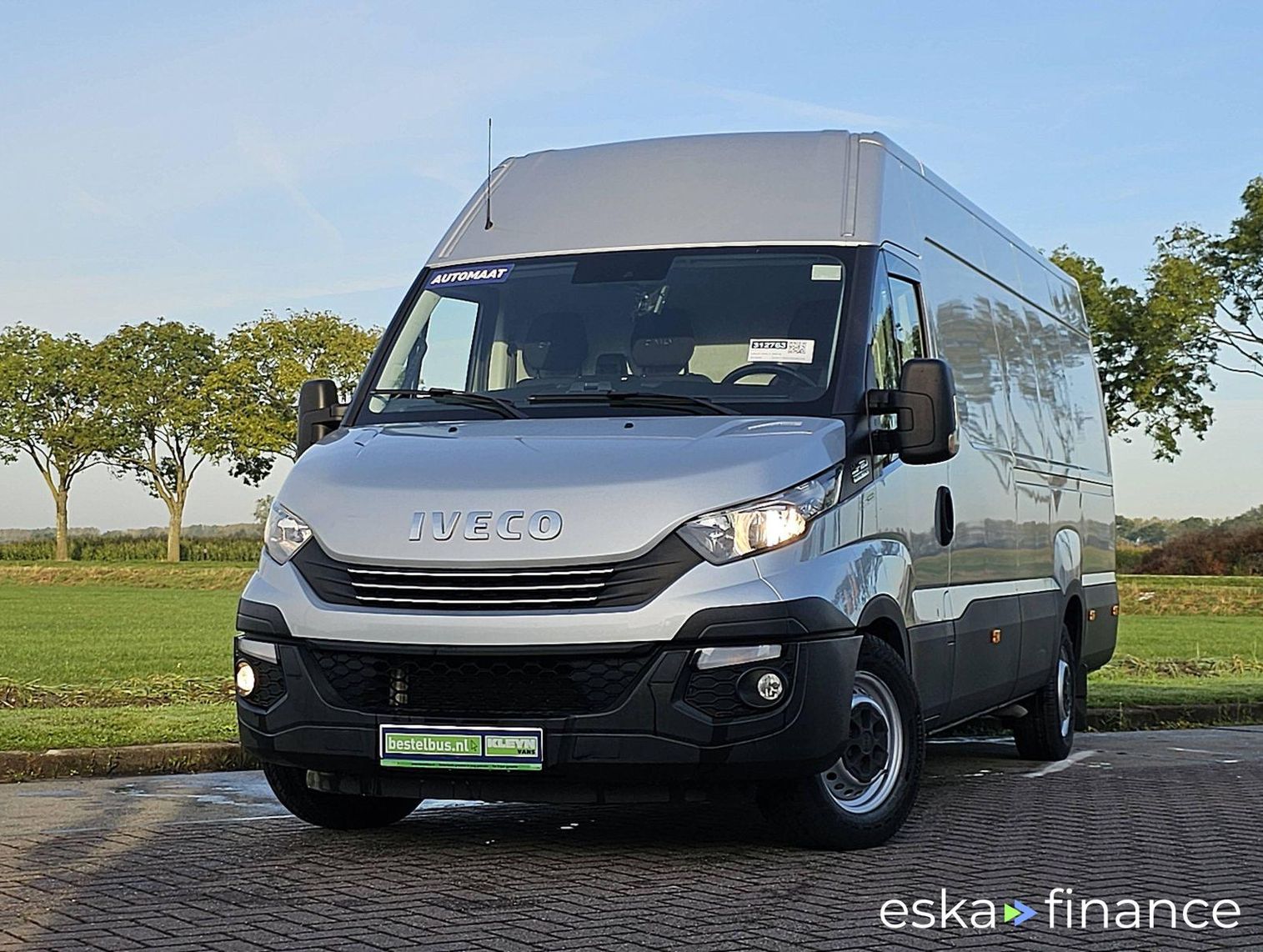 Lízing Van Iveco DAILY 35S18 2019