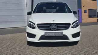 Lízing Hatchback MERCEDES B 180 2016