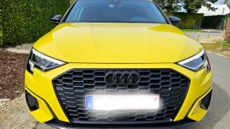 Hatchback Audi A3 2021