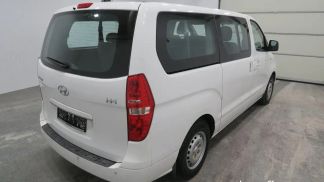 Passenger transport Hyundai H-1 2017