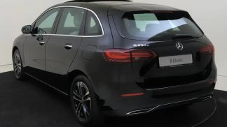 Lízing Hatchback MERCEDES B 250 2025