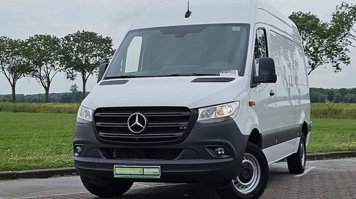 Mercedes-Benz SPRINTER 317 2023