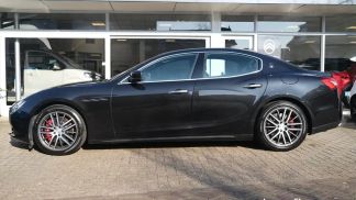 Lízing Sedan Maserati Ghibli 2016