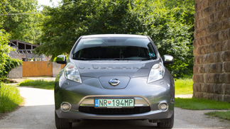 Leasing Hatchback Nissan Leaf 2014