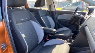 Lízing Hatchback Volkswagen Polo 2015