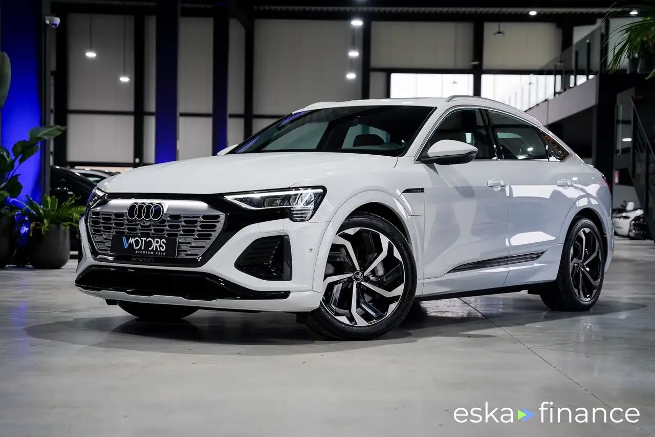 Leasing Coupe Audi Q8 E-TRON 2023