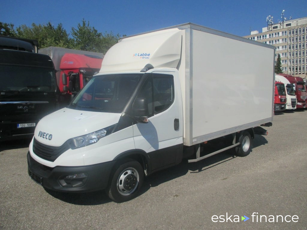 Van Iveco DAILY 2022