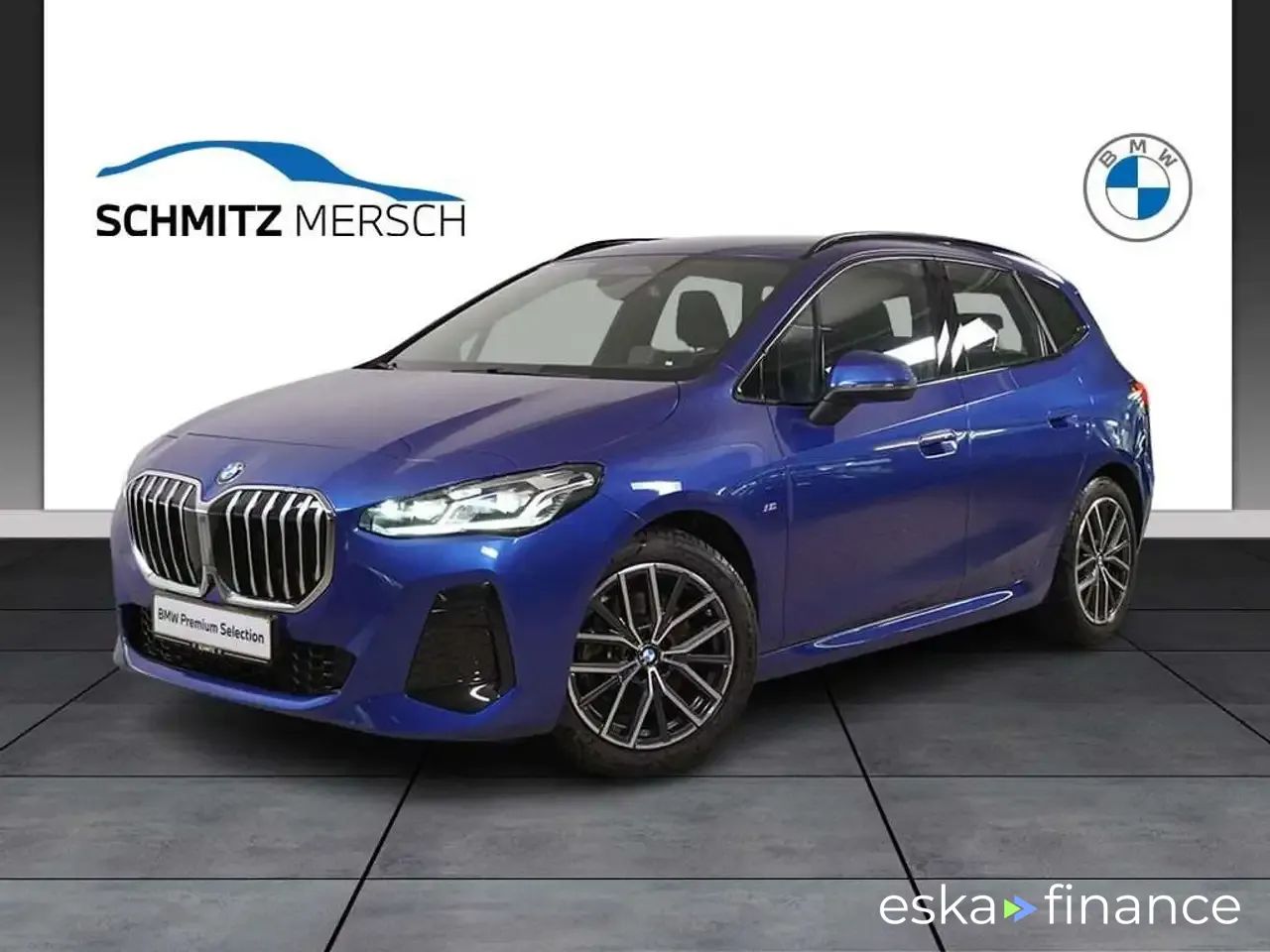 Leasing Le transport des passagers BMW 223 2023