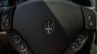 Lízing Sedan Maserati Quattroporte 2011