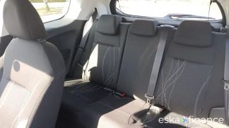 Lízing Hatchback Peugeot 208 2014
