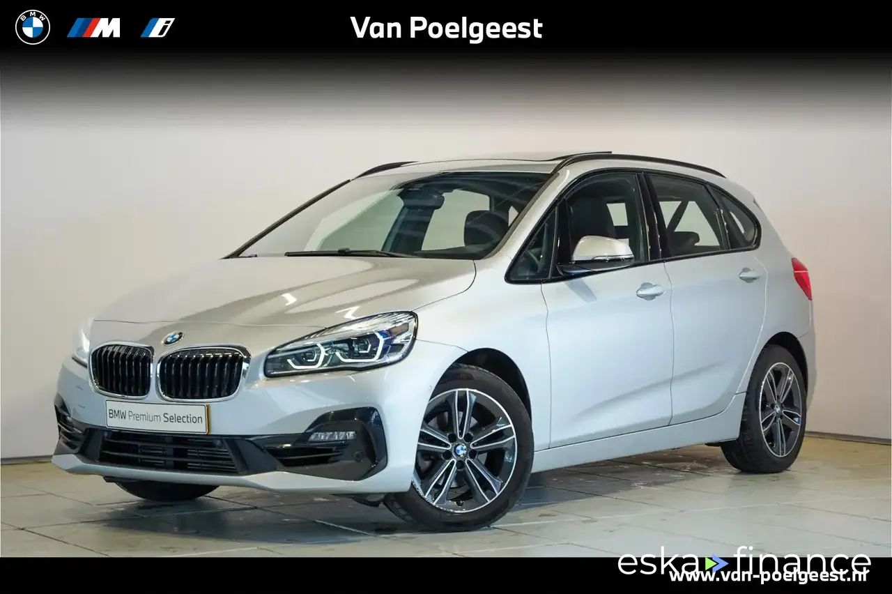 Leasing Hatchback BMW 218 2020