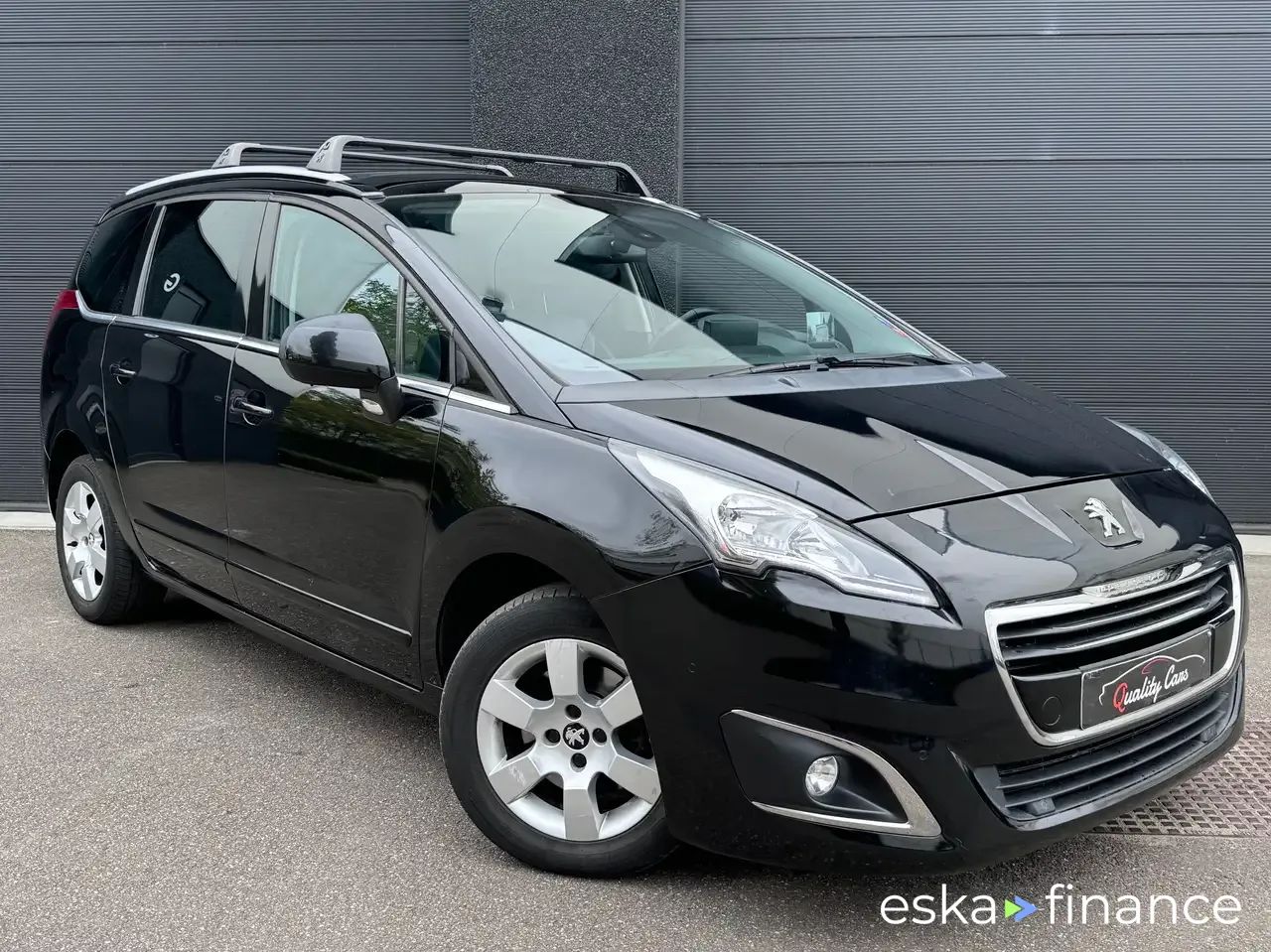 Finansowanie Transport pasażerów Peugeot 5008 2015