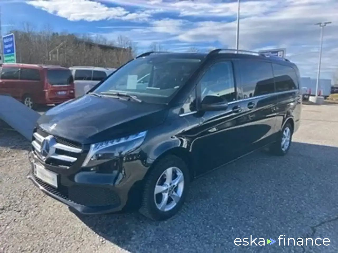 Leasing Hatchback MERCEDES V 300 2023