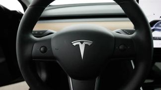 Leasing Sedan Tesla Model 3 2020