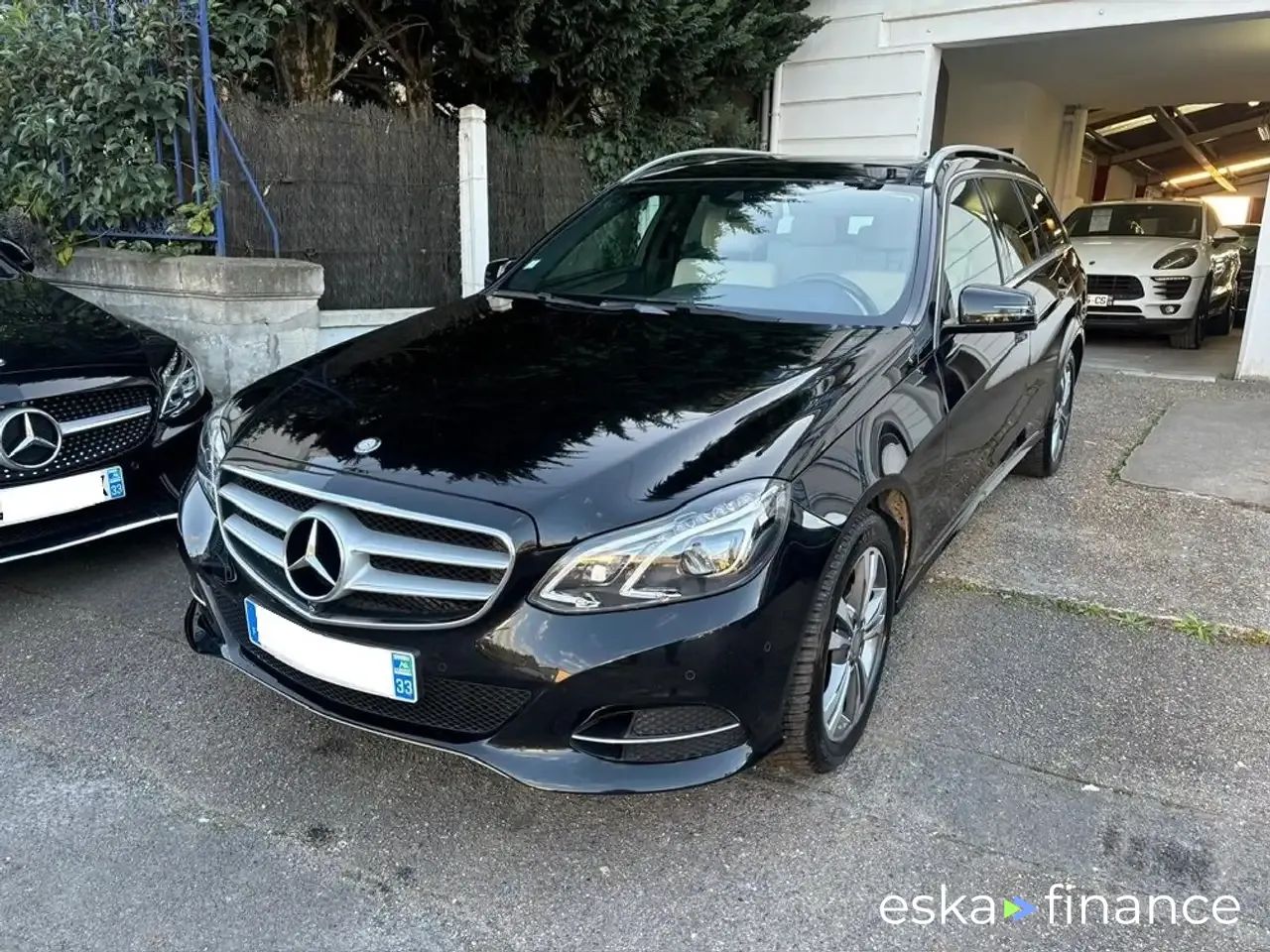 Finansowanie Wóz MERCEDES E 220 2015