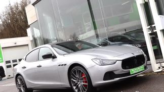 Lízing Sedan Maserati Ghibli 2018