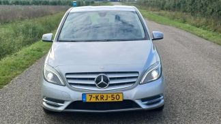 Passenger transport MERCEDES B 180 2013