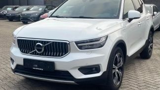 Finansowanie SUV Volvo XC40 2021